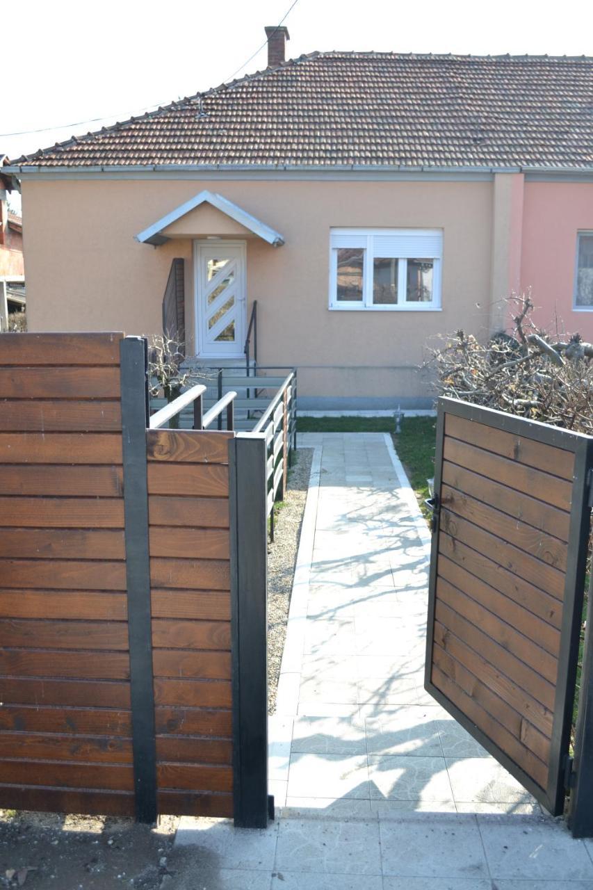 Apartments Pandora ヤゴディナ エクステリア 写真